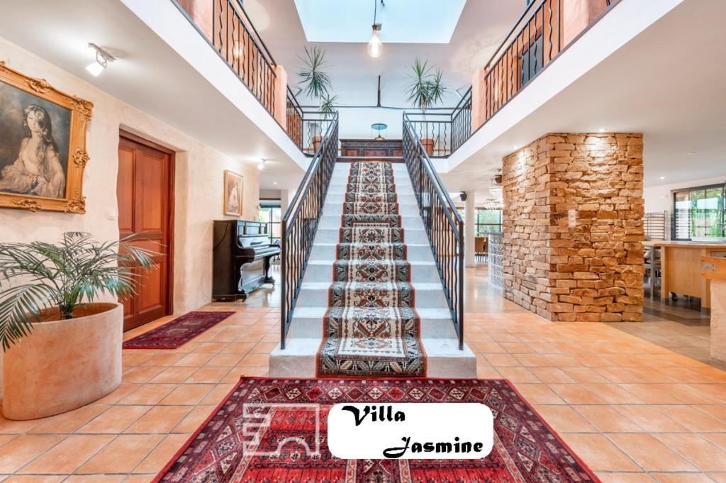 Somptueuse Villa Jasmine Saint-Meen-le-Grand Bagian luar foto