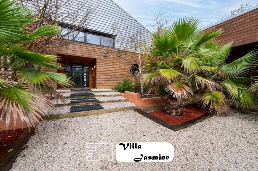 Somptueuse Villa Jasmine Saint-Meen-le-Grand Bagian luar foto